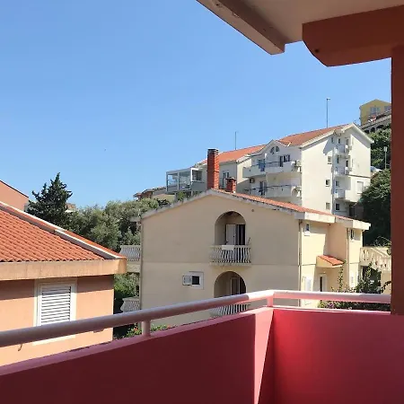 Melani Apartman *